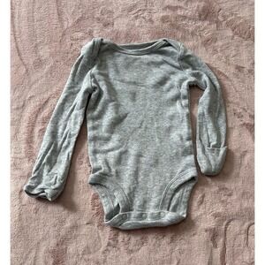 Carter's‎ New Born Solid Gray Long Sleeve Body Suits Pink With Hand Mittens